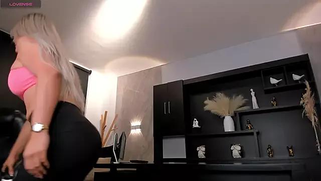 Girls: Stay up-to-date with the latest immersive cam streams gallery and try the most sensual entertainers flaunt their aroused bushes and steaming hot physiques as they lay bare and cum.