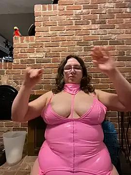 SquirtlegirlygirlmM from StripChat is Freechat