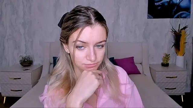Girls: Stay up-to-date with the latest immersive cam streams gallery and try the most sensual entertainers flaunt their aroused bushes and steaming hot physiques as they lay bare and cum.