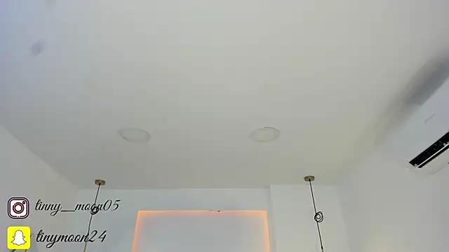 Girls: Stay up-to-date with the latest immersive cam streams gallery and try the most sensual entertainers flaunt their aroused bushes and steaming hot physiques as they lay bare and cum.