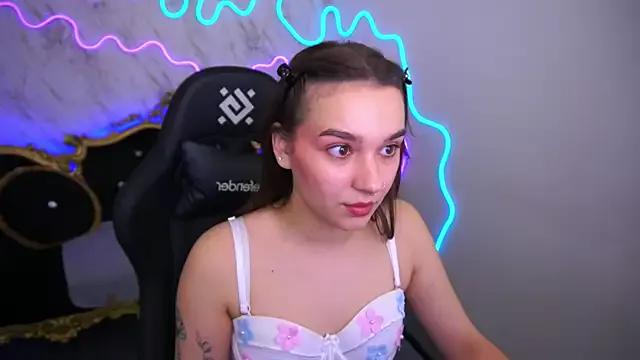UrMuseOn from StripChat is Freechat
