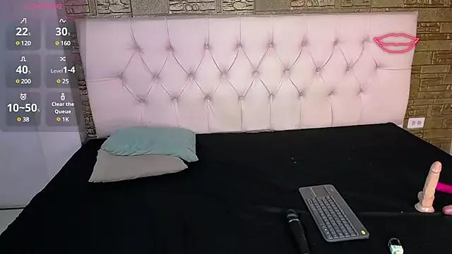 Girls: Stay up-to-date with the latest immersive cam streams gallery and try the most sensual entertainers flaunt their aroused bushes and steaming hot physiques as they lay bare and cum.