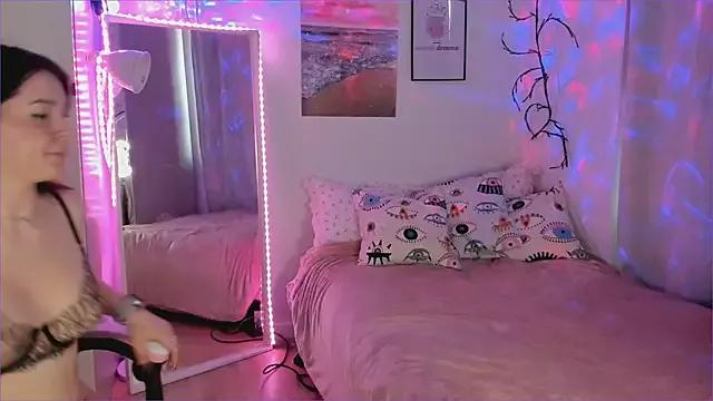 Valeria_Woons from StripChat is Freechat