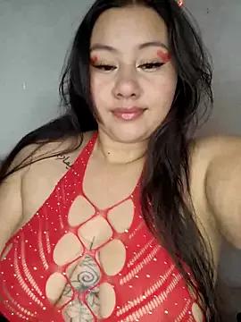 ValerieDiiamond from StripChat is Freechat