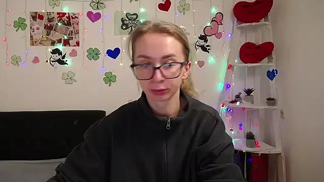 Girls: Stay up-to-date with the latest immersive cam streams gallery and try the most sensual entertainers flaunt their aroused bushes and steaming hot physiques as they lay bare and cum.
