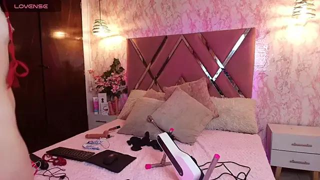 Girls: Stay up-to-date with the latest immersive cam streams gallery and try the most sensual entertainers flaunt their aroused bushes and steaming hot physiques as they lay bare and cum.