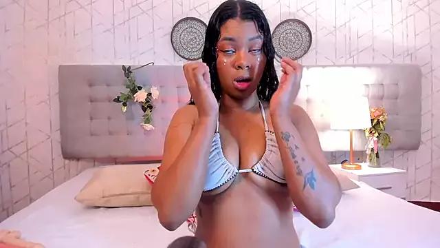 VenusSmithh from StripChat is Freechat