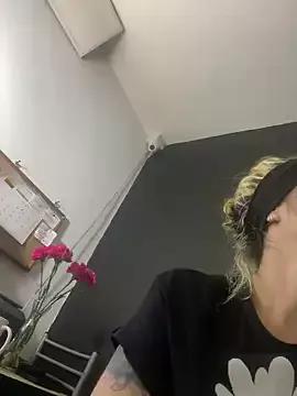Girls: Stay up-to-date with the latest immersive cam streams gallery and try the most sensual entertainers flaunt their aroused bushes and steaming hot physiques as they lay bare and cum.