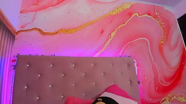 Girls: Stay up-to-date with the latest immersive cam streams gallery and try the most sensual entertainers flaunt their aroused bushes and steaming hot physiques as they lay bare and cum.