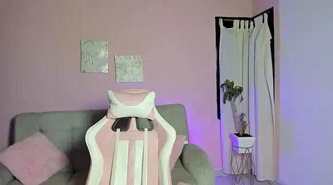 Girls: Stay up-to-date with the latest immersive cam streams gallery and try the most sensual entertainers flaunt their aroused bushes and steaming hot physiques as they lay bare and cum.