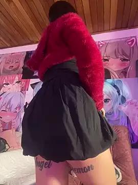 Girls: Stay up-to-date with the latest immersive cam streams gallery and try the most sensual entertainers flaunt their aroused bushes and steaming hot physiques as they lay bare and cum.