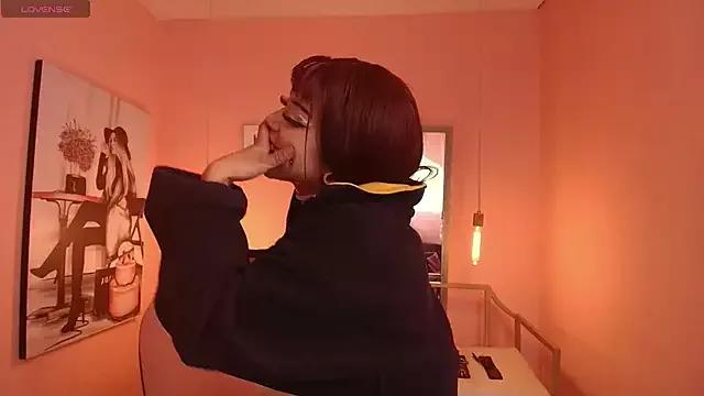 Violetta_Suky from StripChat is Freechat