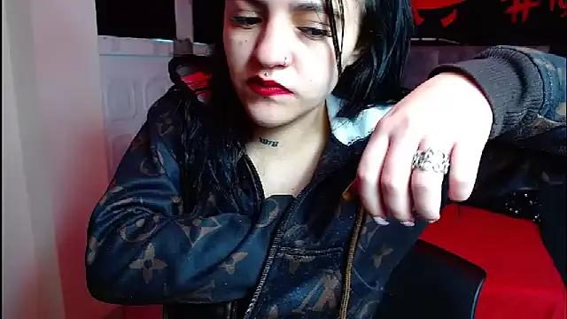 Violettasquirt from StripChat is Freechat