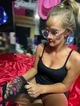 Girls: Stay up-to-date with the latest immersive cam streams gallery and try the most sensual entertainers flaunt their aroused bushes and steaming hot physiques as they lay bare and cum.