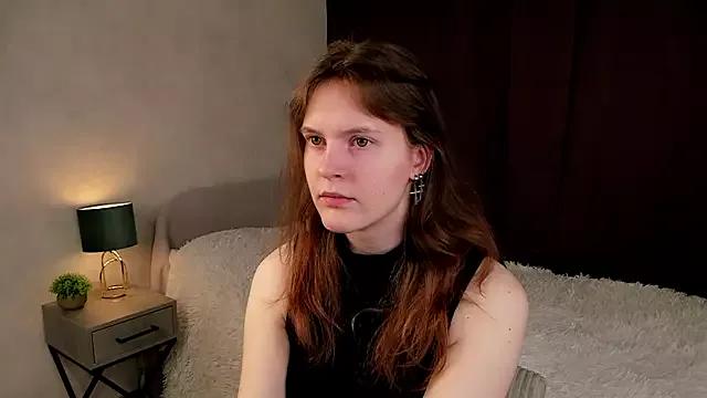 WandaEldon from StripChat is Freechat
