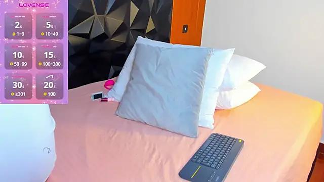Girls: Stay up-to-date with the latest immersive cam streams gallery and try the most sensual entertainers flaunt their aroused bushes and steaming hot physiques as they lay bare and cum.