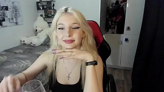 Girls: Stay up-to-date with the latest immersive cam streams gallery and try the most sensual entertainers flaunt their aroused bushes and steaming hot physiques as they lay bare and cum.