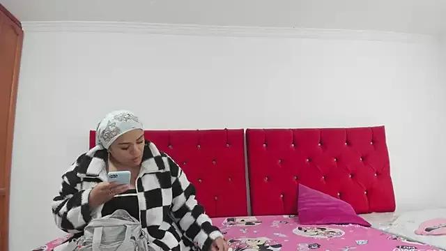 Girls: Stay up-to-date with the latest immersive cam streams gallery and try the most sensual entertainers flaunt their aroused bushes and steaming hot physiques as they lay bare and cum.