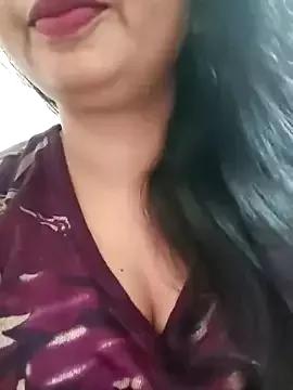 YouR_HuMaiRah from StripChat is Freechat
