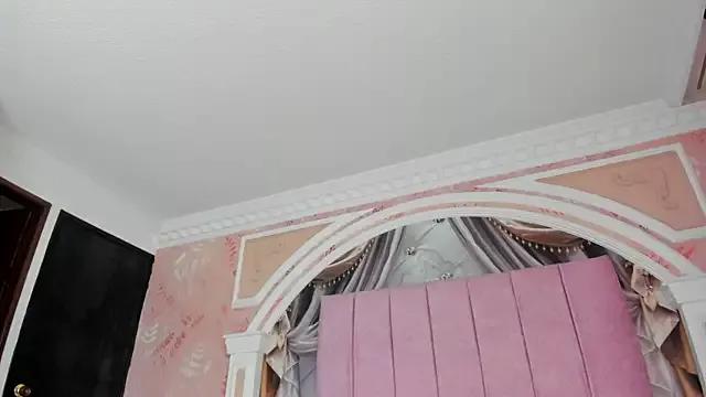 Girls: Stay up-to-date with the latest immersive cam streams gallery and try the most sensual entertainers flaunt their aroused bushes and steaming hot physiques as they lay bare and cum.