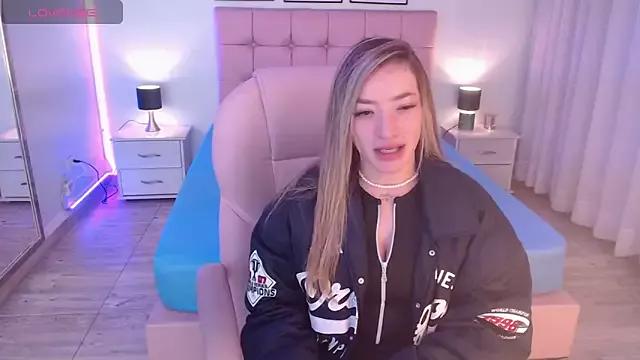 Girls: Stay up-to-date with the latest immersive cam streams gallery and try the most sensual entertainers flaunt their aroused bushes and steaming hot physiques as they lay bare and cum.